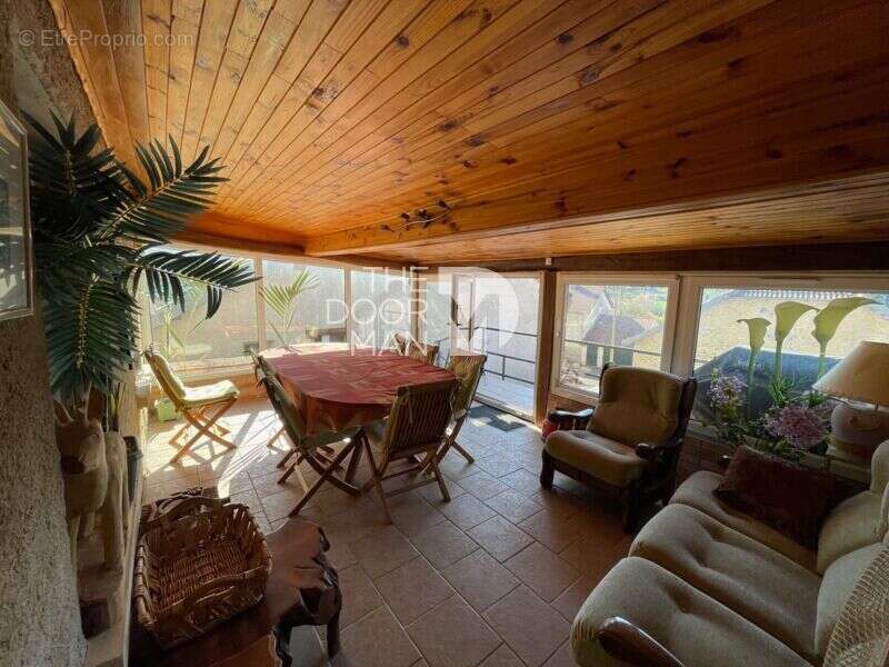 Maison à ROCHES-BETTAINCOURT