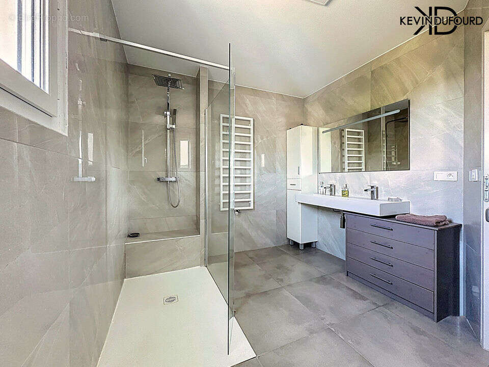 Maison à LARGENTIERE