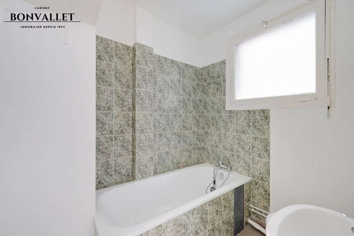 Appartement à PARIS-15E