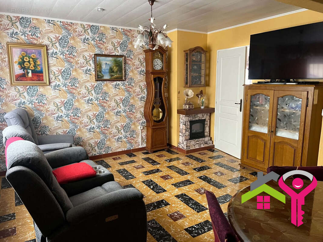 Maison à LOURCHES