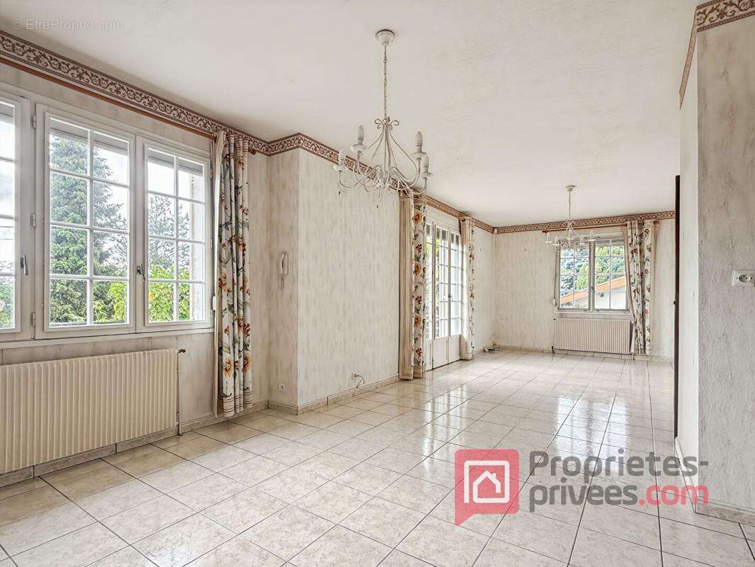 Maison à BAR-SUR-SEINE