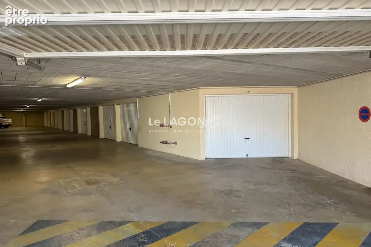 Photo Parking à Saint-Cyprien au prix de 43 000€