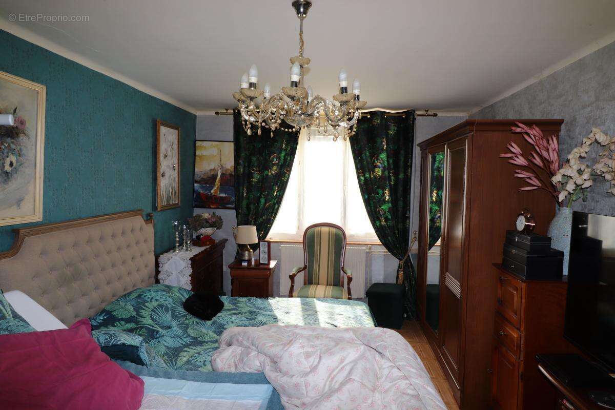 Maison à NEUVY-SUR-LOIRE