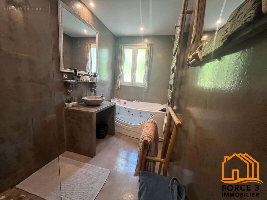 Maison 260 m² à Mimizan  - photo 9