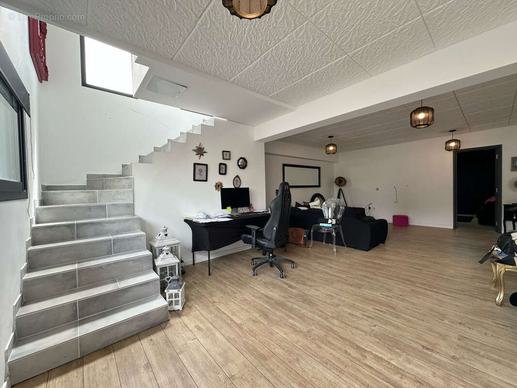 POUILLON - Maison récente Type 7 sur sous-sol - photo 18