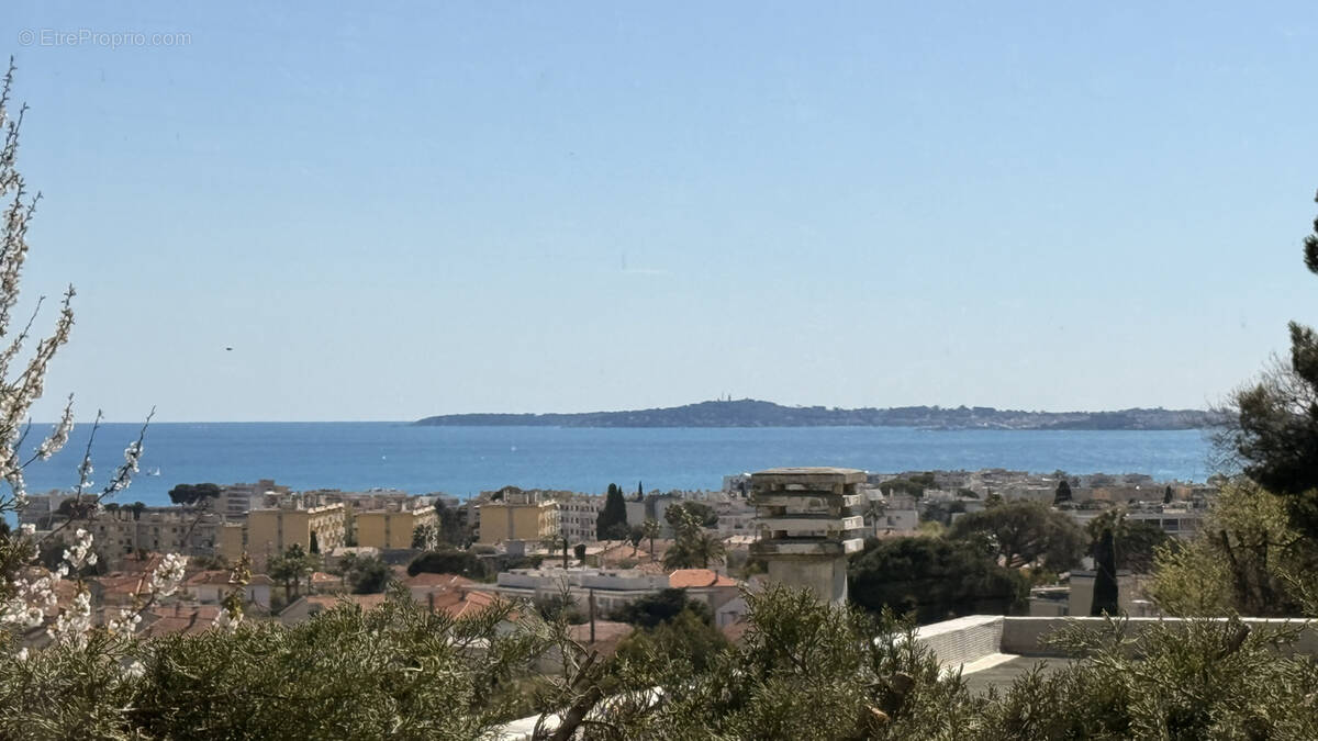Maison à CAGNES-SUR-MER