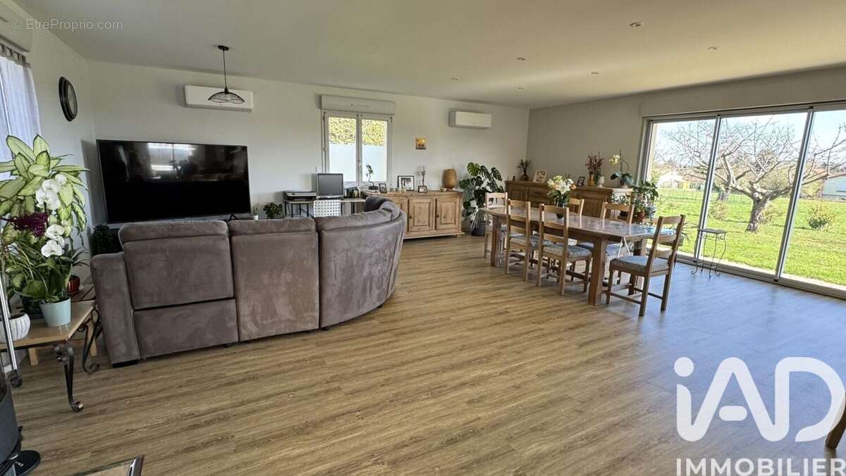 Photo 8 - Maison à TOURNUS