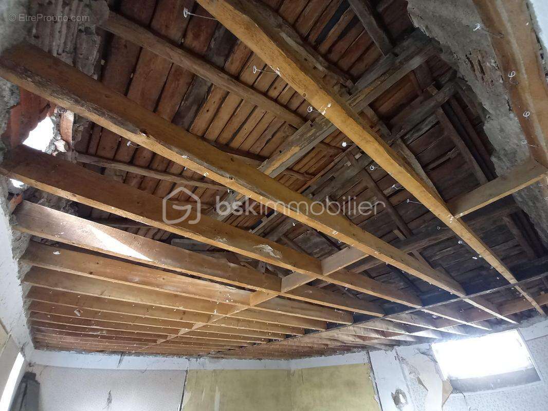 Appartement à SAINT-GEORGES-DE-BAROILLE