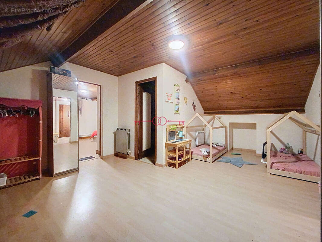 Maison à SAINTE-MENEHOULD