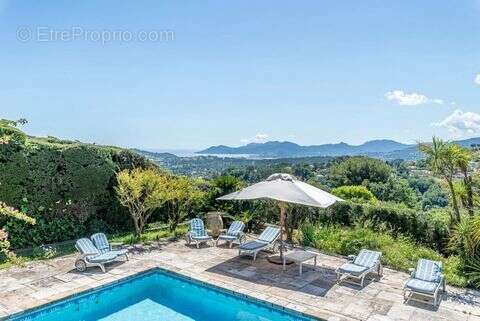 Maison à MOUGINS