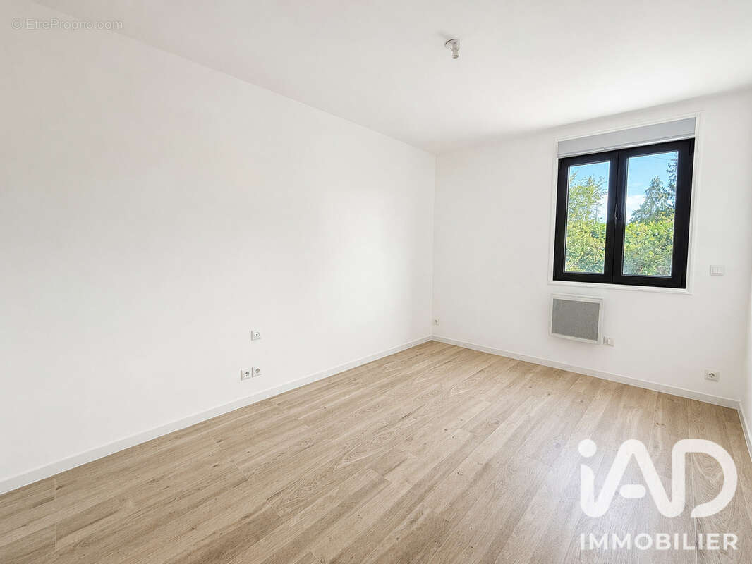 Appartement 72 m² à Saintry-Sur-Seine  - photo 3
