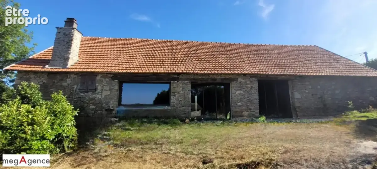 Maison en pierre à rénover avec sa grange à aménager - photo 2