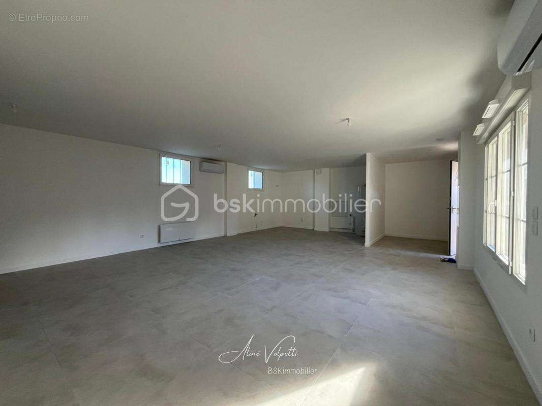 Maison à BUSSY-SAINT-GEORGES