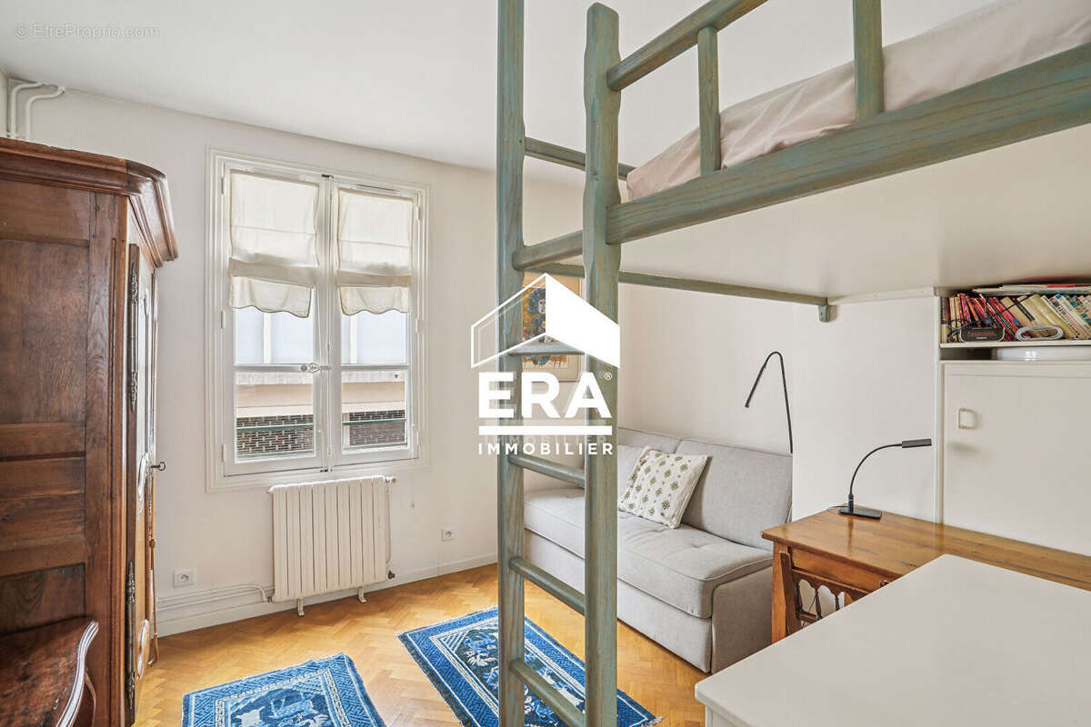 Appartement à PARIS-5E