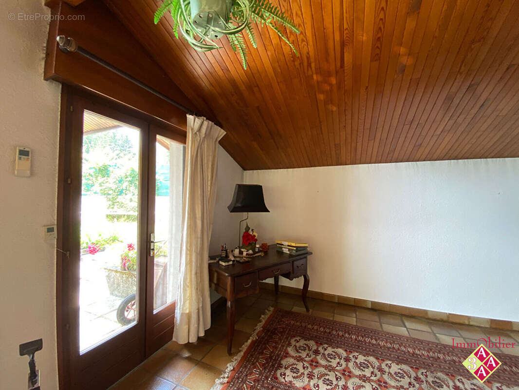 Maison à MONTBONNOT-SAINT-MARTIN