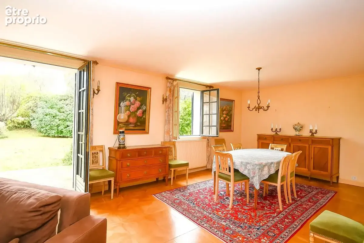 Bougival - villa familiale -197 m² - 5 chambres - terrain 1000 m² - photo 3