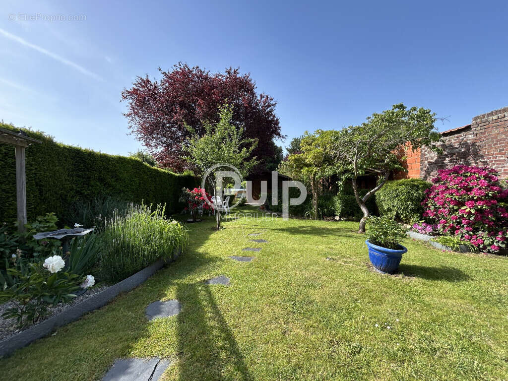 Charmante maison familiale de ville avec suite parentale au rez-de-chaussée, garage et jardin - photo 7
