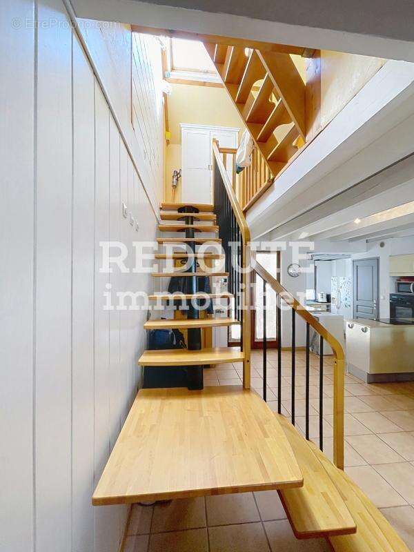 REIMS - À VENDRE - Avenue de LAON - Appartement duplex - photo 6
