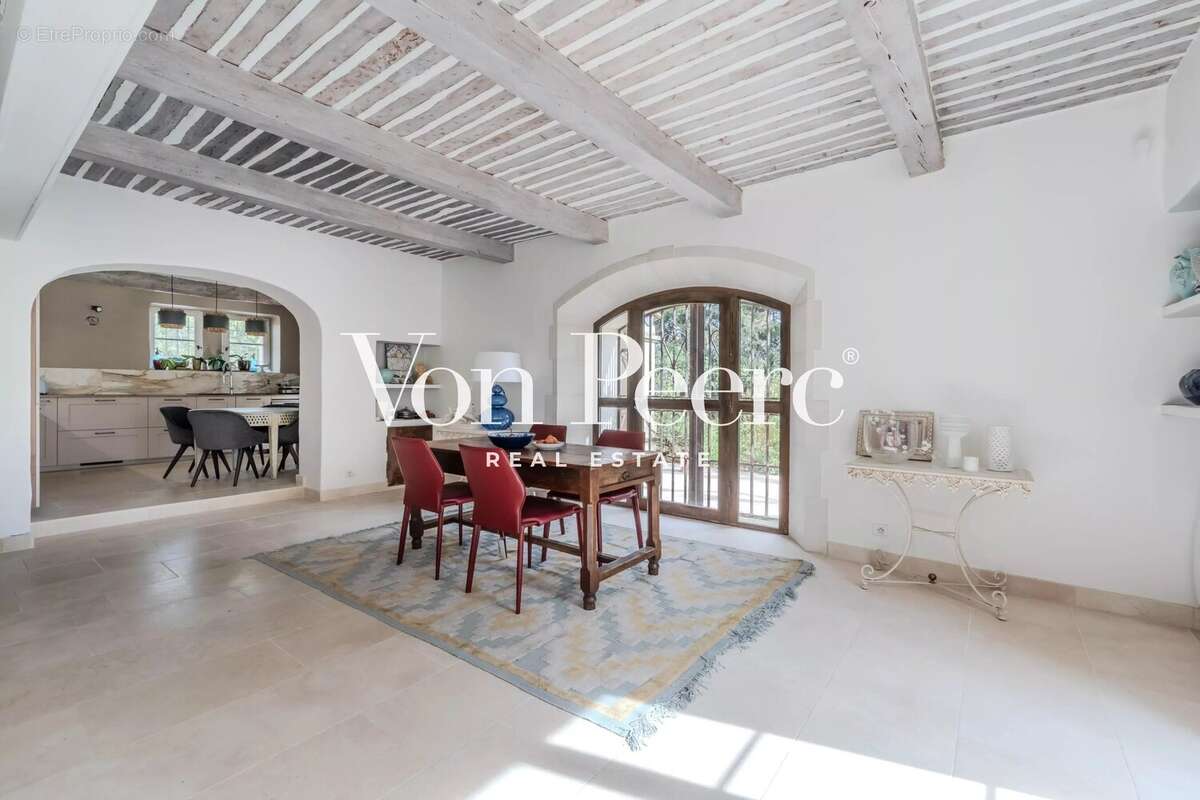 Maison à PLAN-D'ORGON