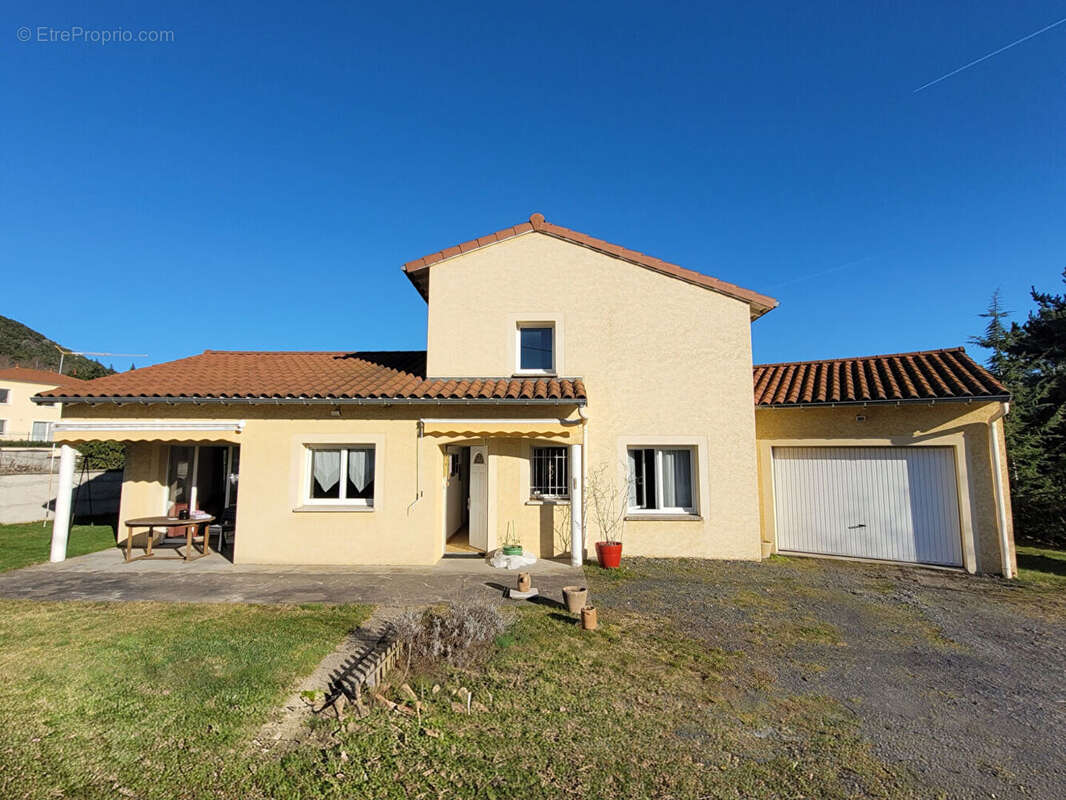 Maison à COUBON