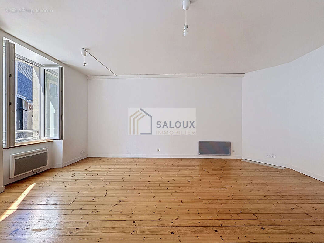 Local commercial Muzillac 65 m2 + Appartement T3 bis duplex de 75 m² - photo 12