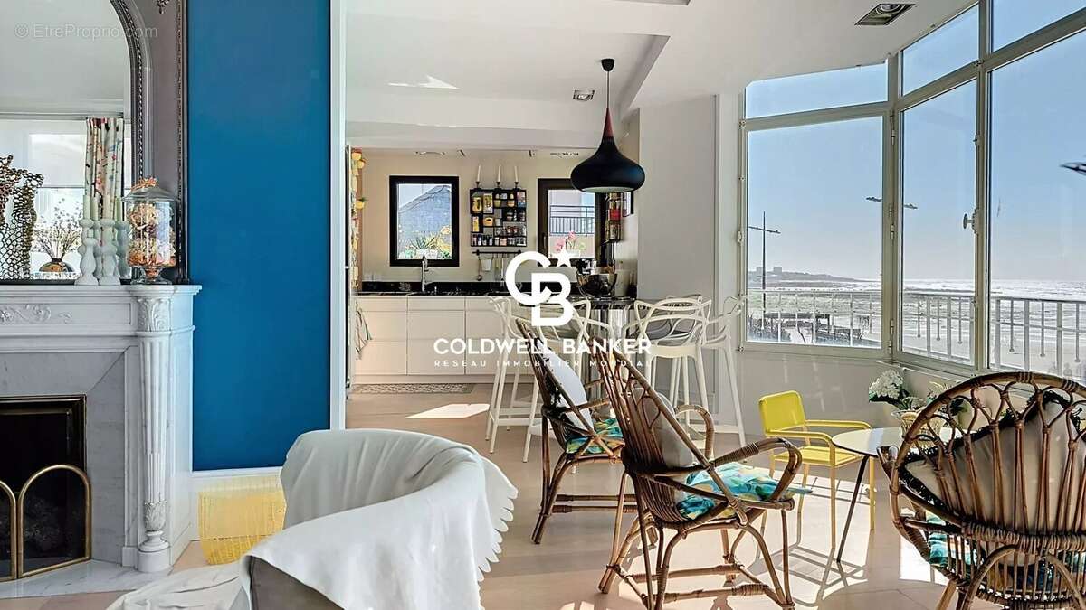 LES SABLES D'OLONNE: La Villa Flore : Signature de l'architecture balnéaire  sur le Remblai. - photo 8