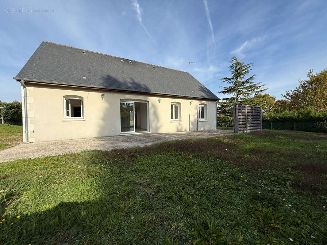 Maison à CINQ-MARS-LA-PILE