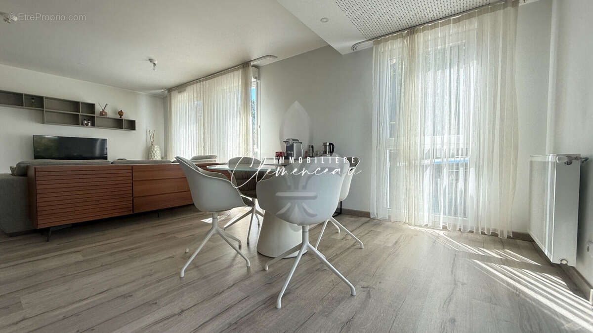 Appartement à POISSY