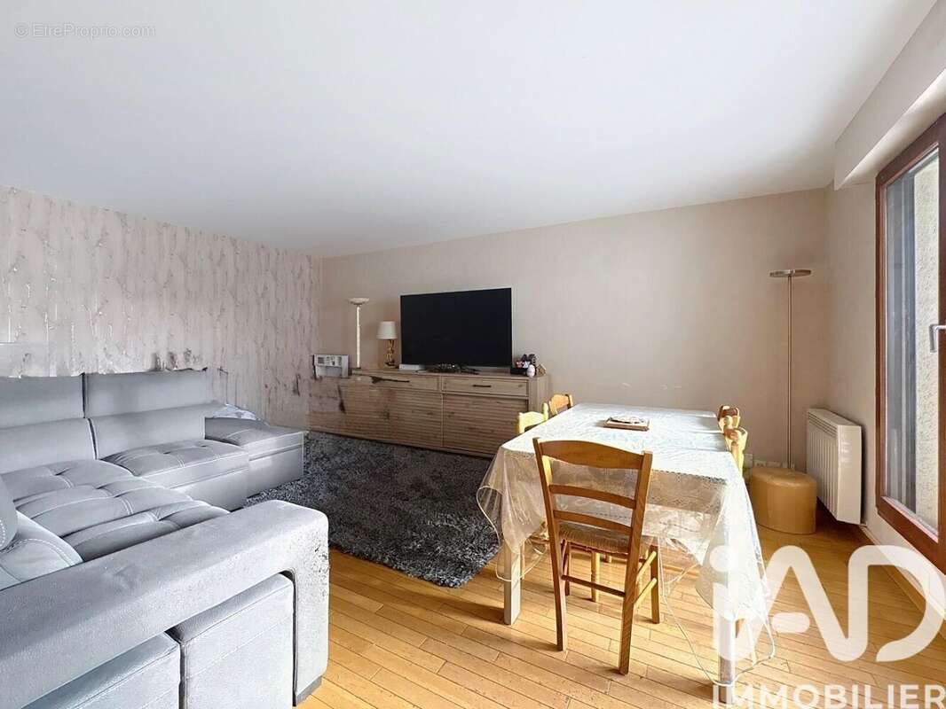 Photo 4 - Appartement à LA GARENNE-COLOMBES