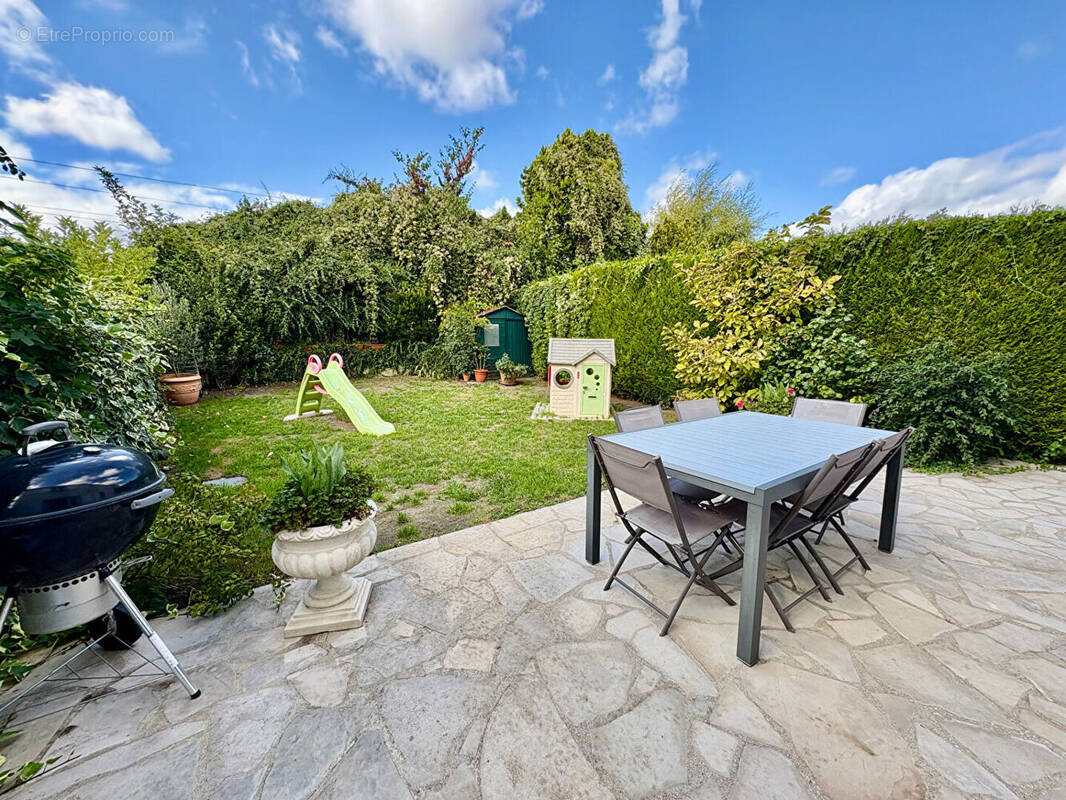 Maison à SAINT-GRATIEN