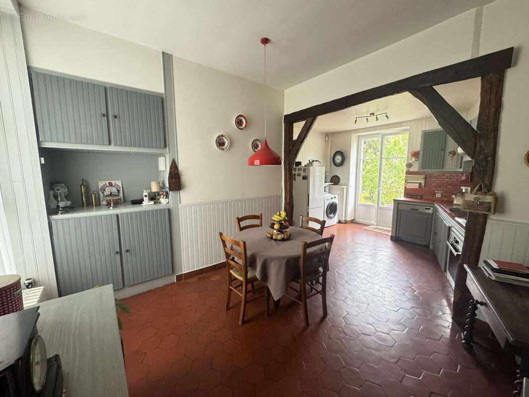 Maison à CHATEAUFORT