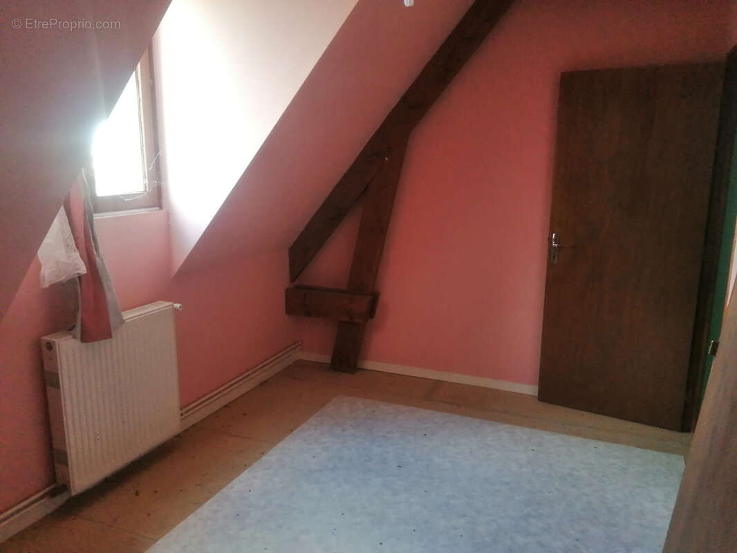 Maison à MAGNAC-LAVAL