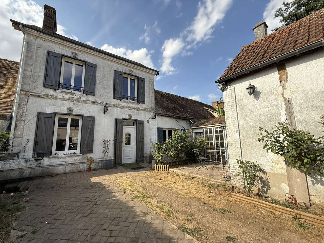 Maison familiale de 124m2, 3 chambres située sur une commune avec école à 5 mn d'Ezy sur Eure - photo 20