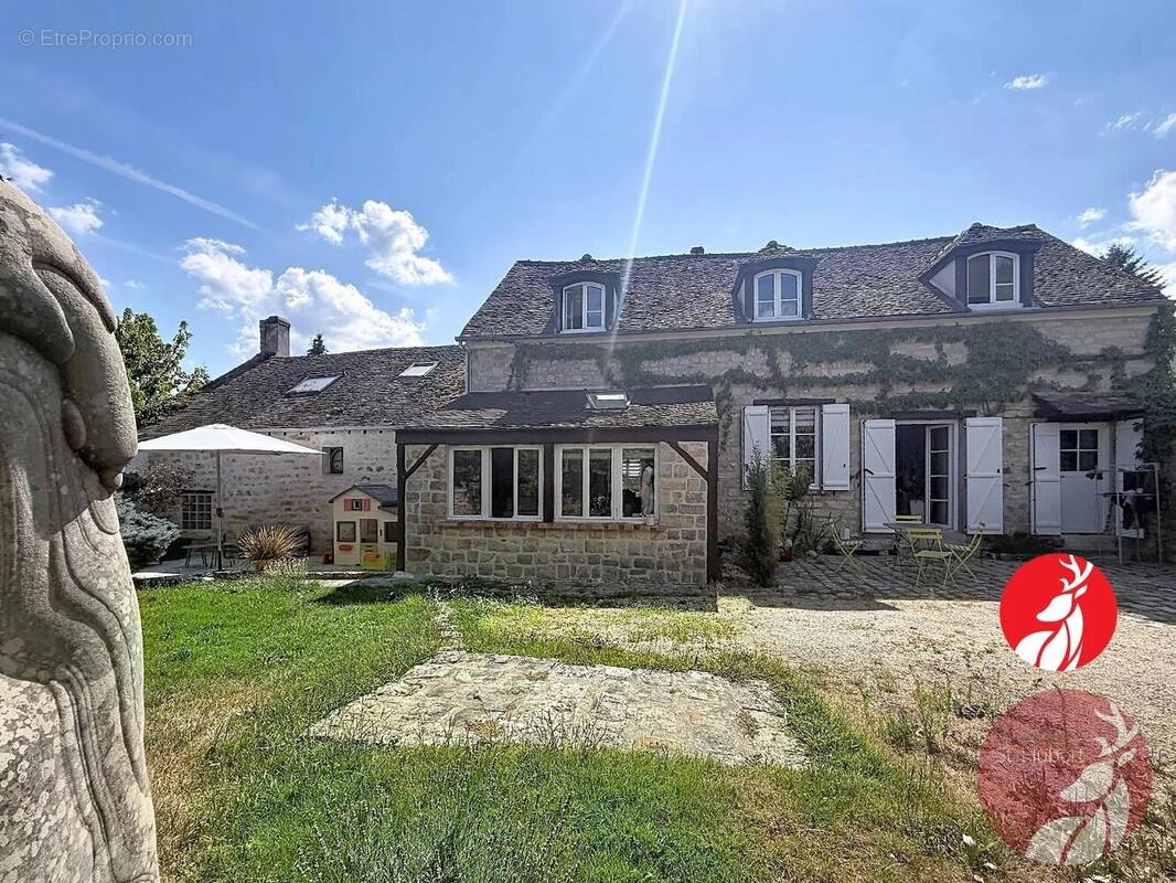 Maison à NOISY-SUR-ECOLE