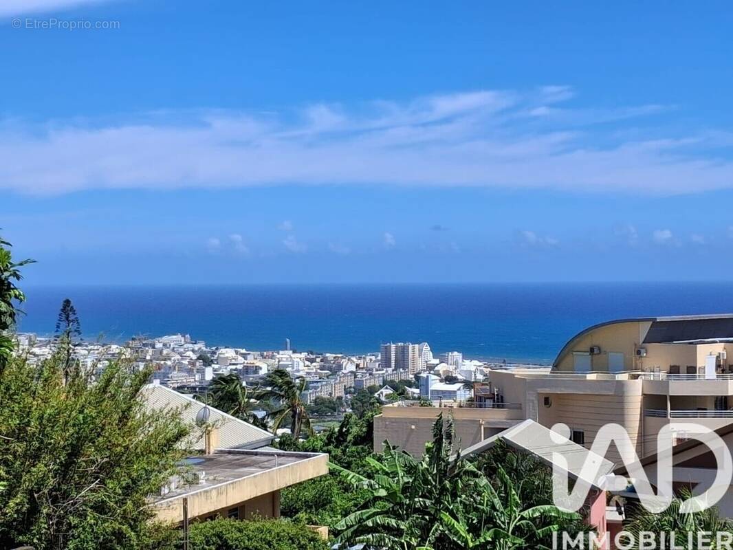 Photo 1 - Appartement à SAINT-DENIS