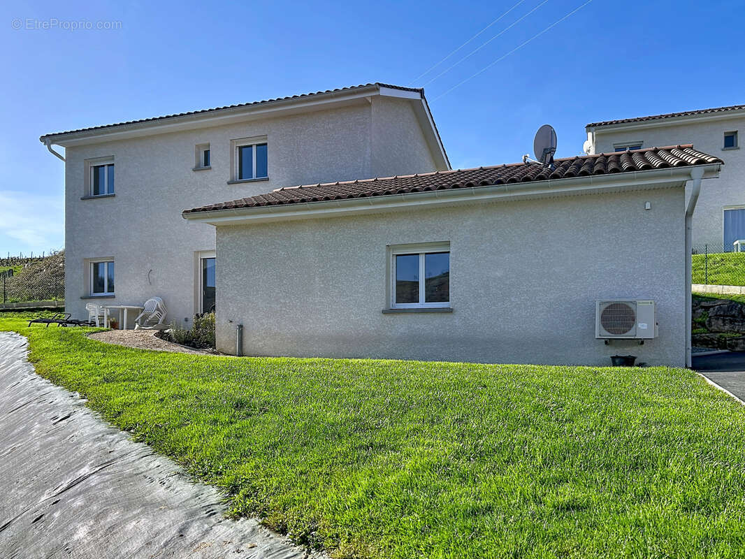 Maison à JULIENAS