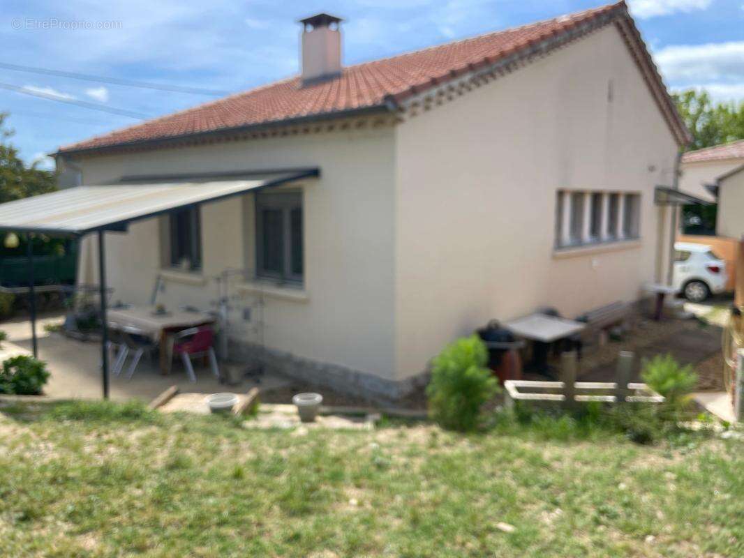 Maison à RUOMS
