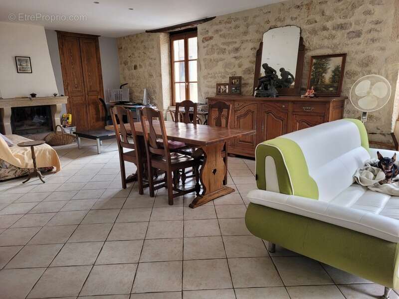 Maison à SAINT-LEGER-SUR-DHEUNE