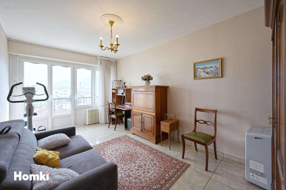 Appartement à ECHIROLLES