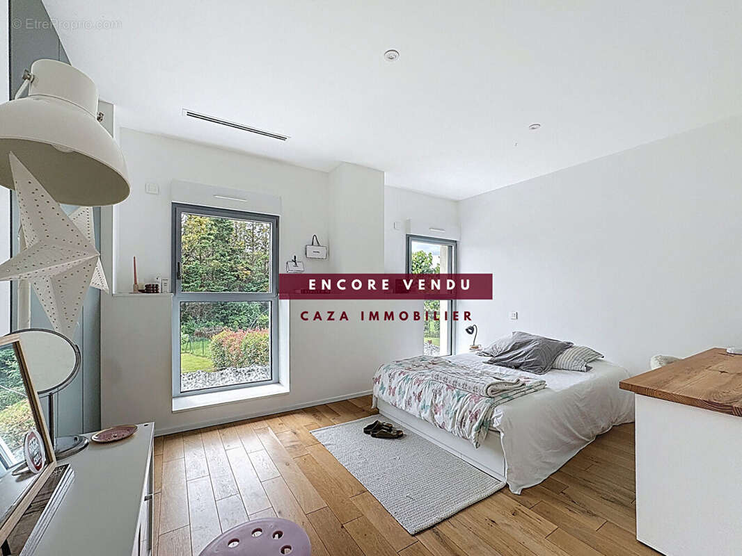 Maison à FARGUES-SAINT-HILAIRE