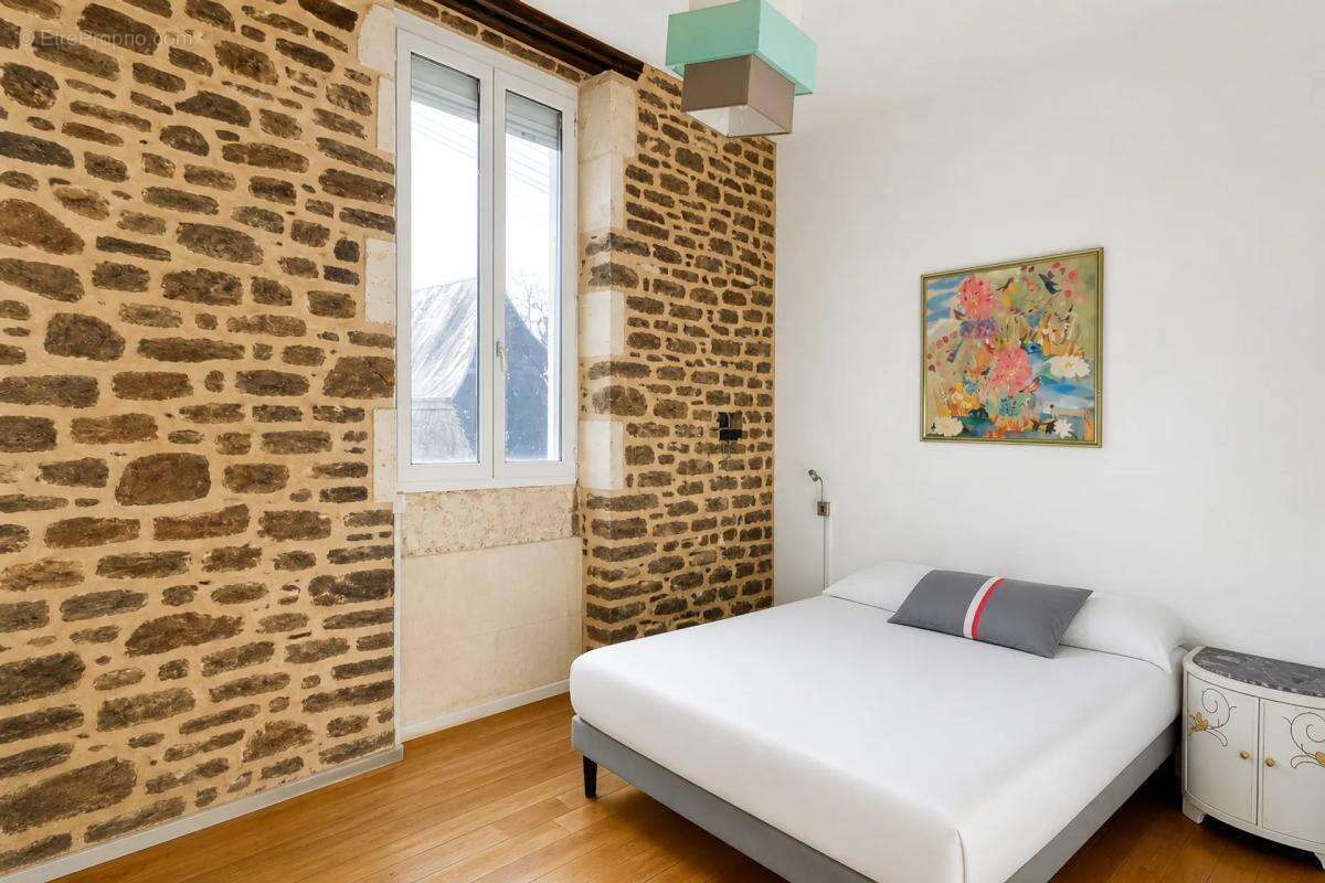 Appartement à SAINT-YRIEIX-LA-PERCHE