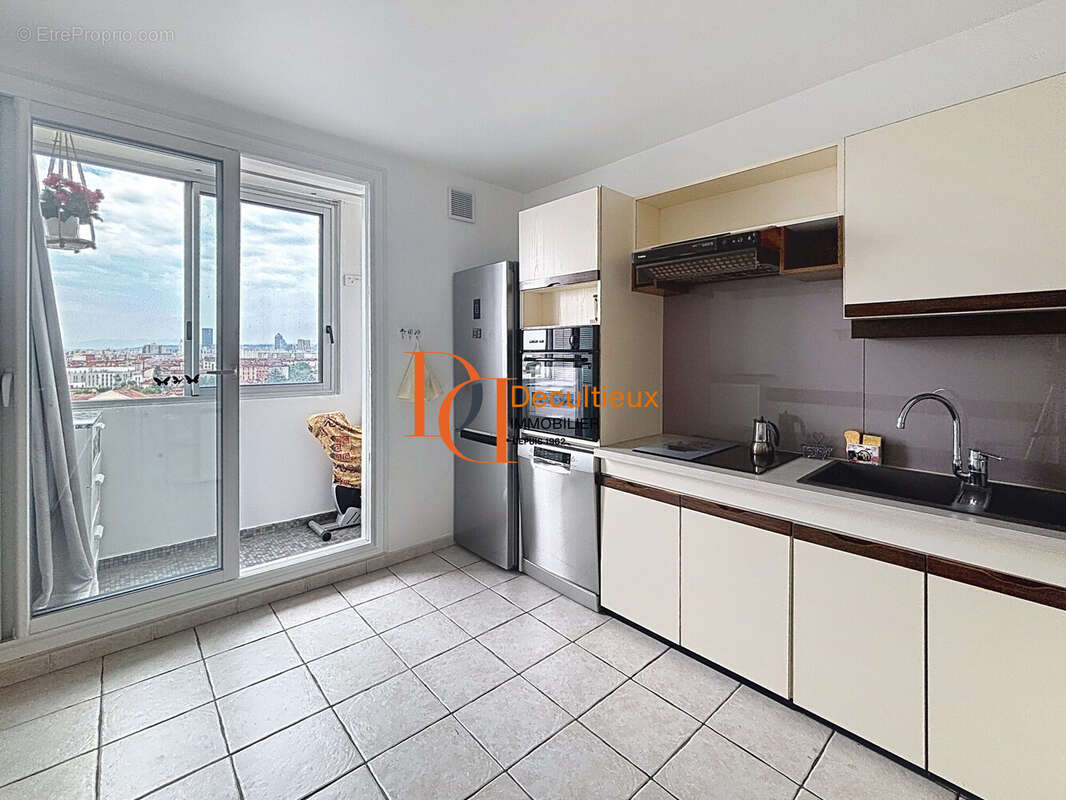 Appartement 76 m² à Villeurbanne  - photo 7
