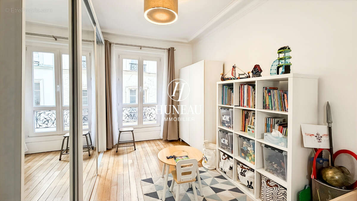 Appartement à PARIS-20E
