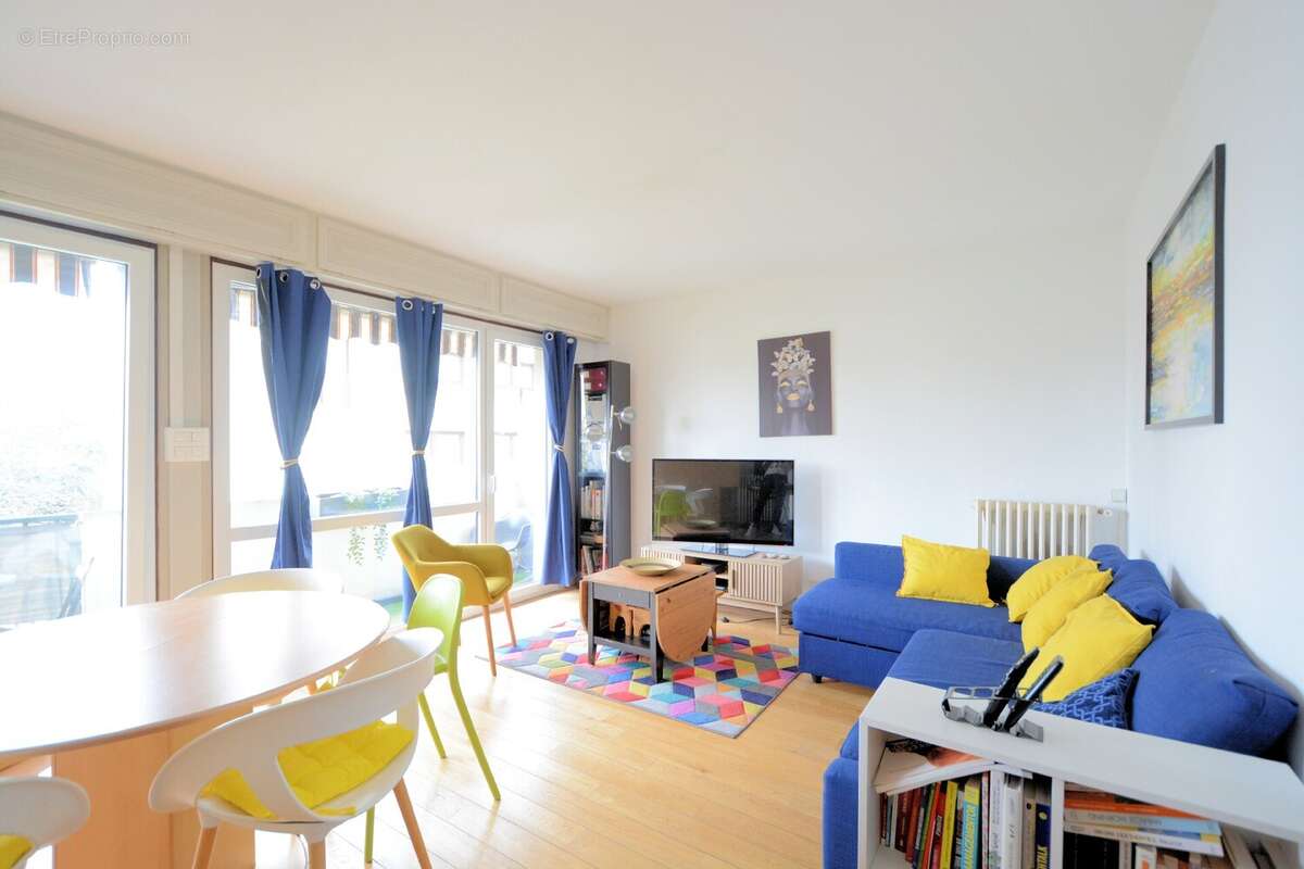 Appartement à SAINT-MAUR-DES-FOSSES