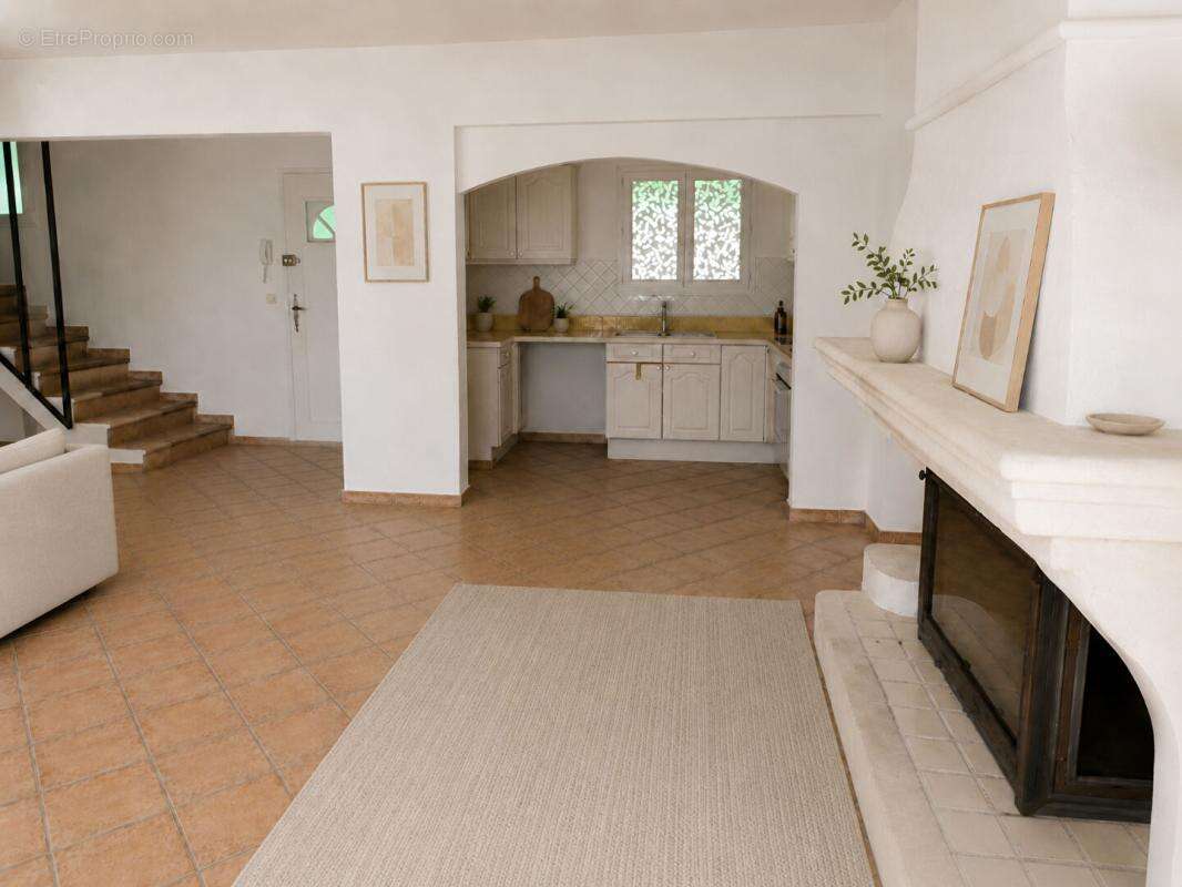 Maison à PLAN-DE-LA-TOUR