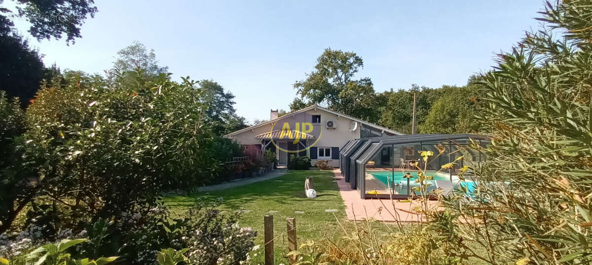 Maison à SAINT-VIVIEN-DE-MEDOC