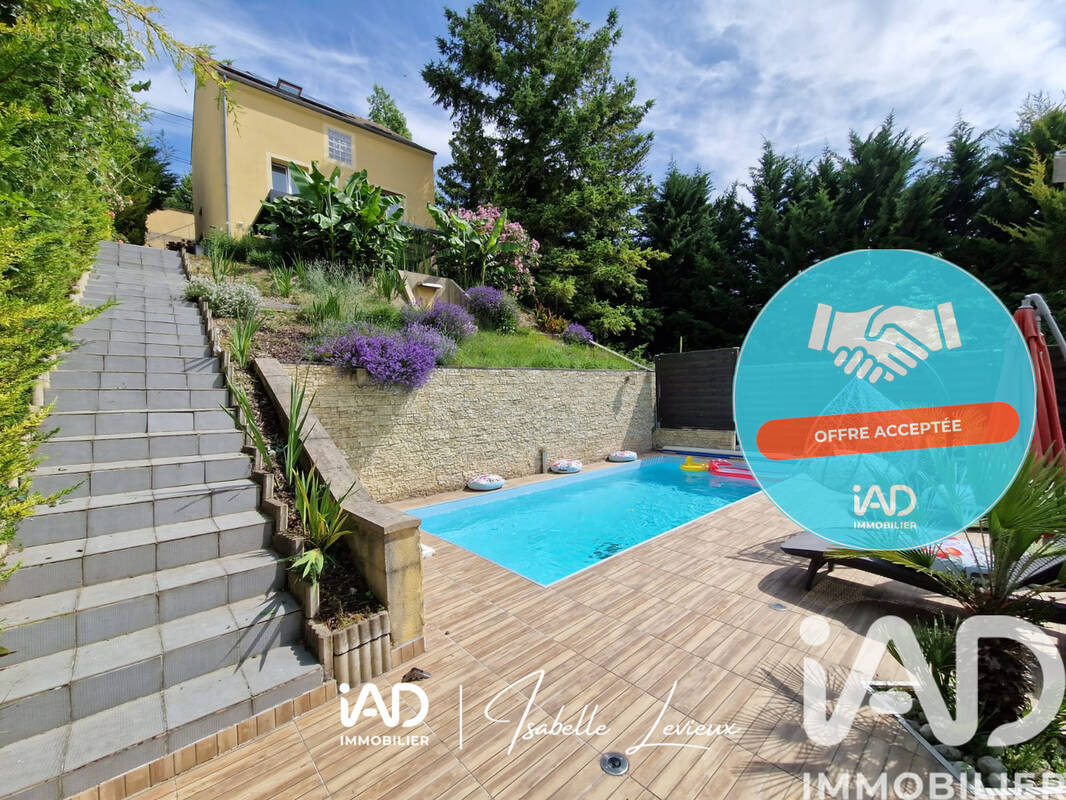 Photo 1 - Maison à JUZIERS