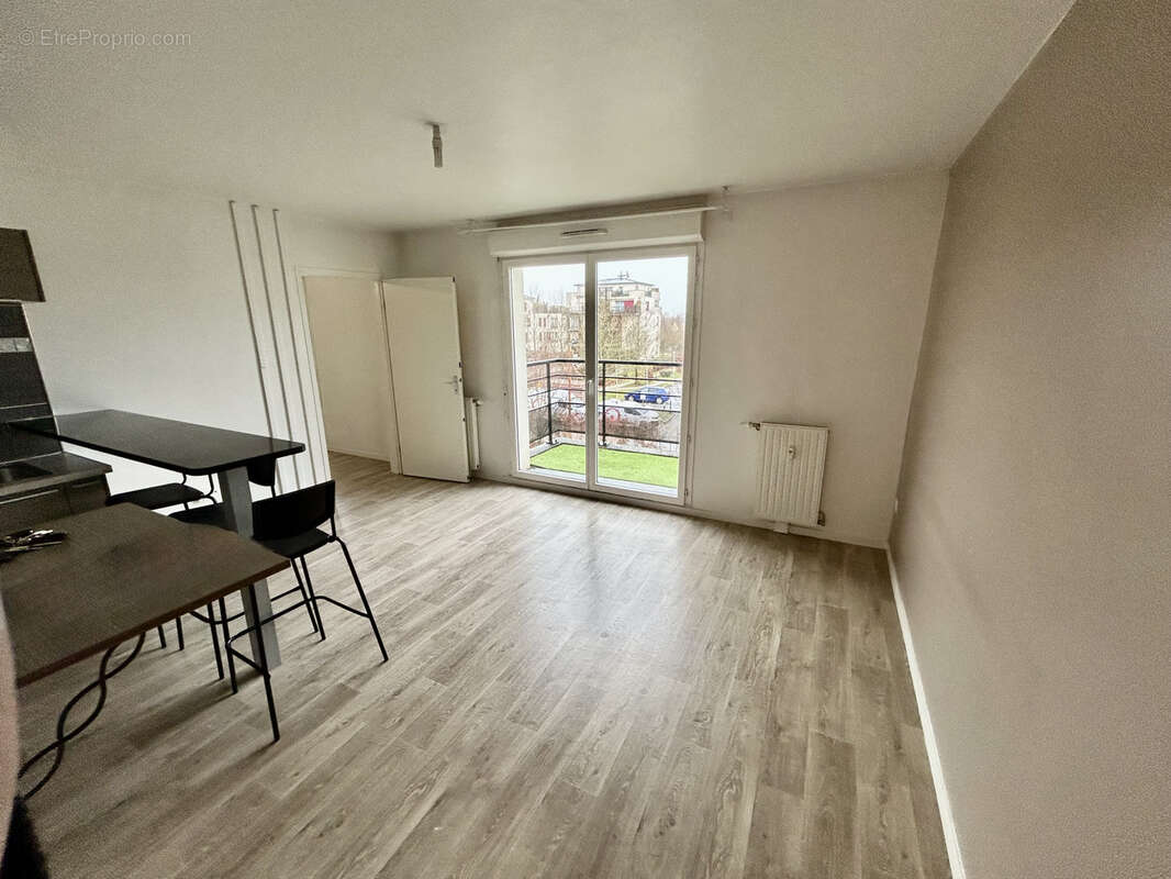 Appartement à CLAYE-SOUILLY