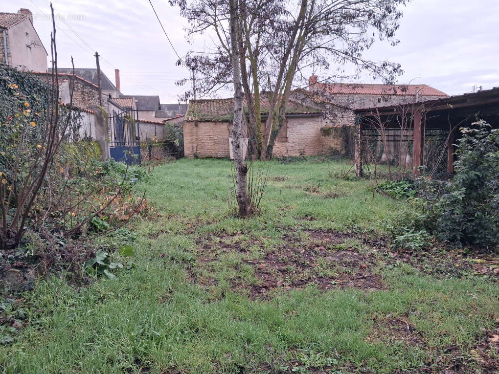 Maison à SAINTE-VERGE