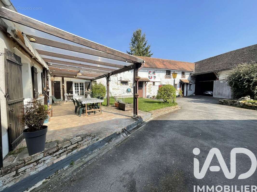 Photo 2 - Maison à ESMANS